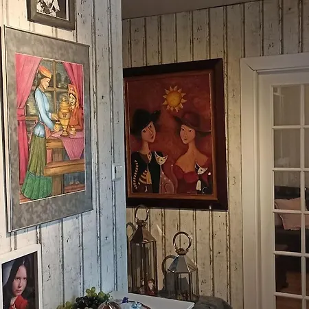 Mama's House Skandinavia In Ivalo Akujärvi