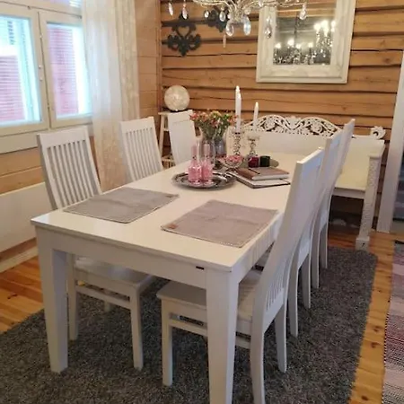 Mama's House Skandinavia In Ivalo Akujärvi